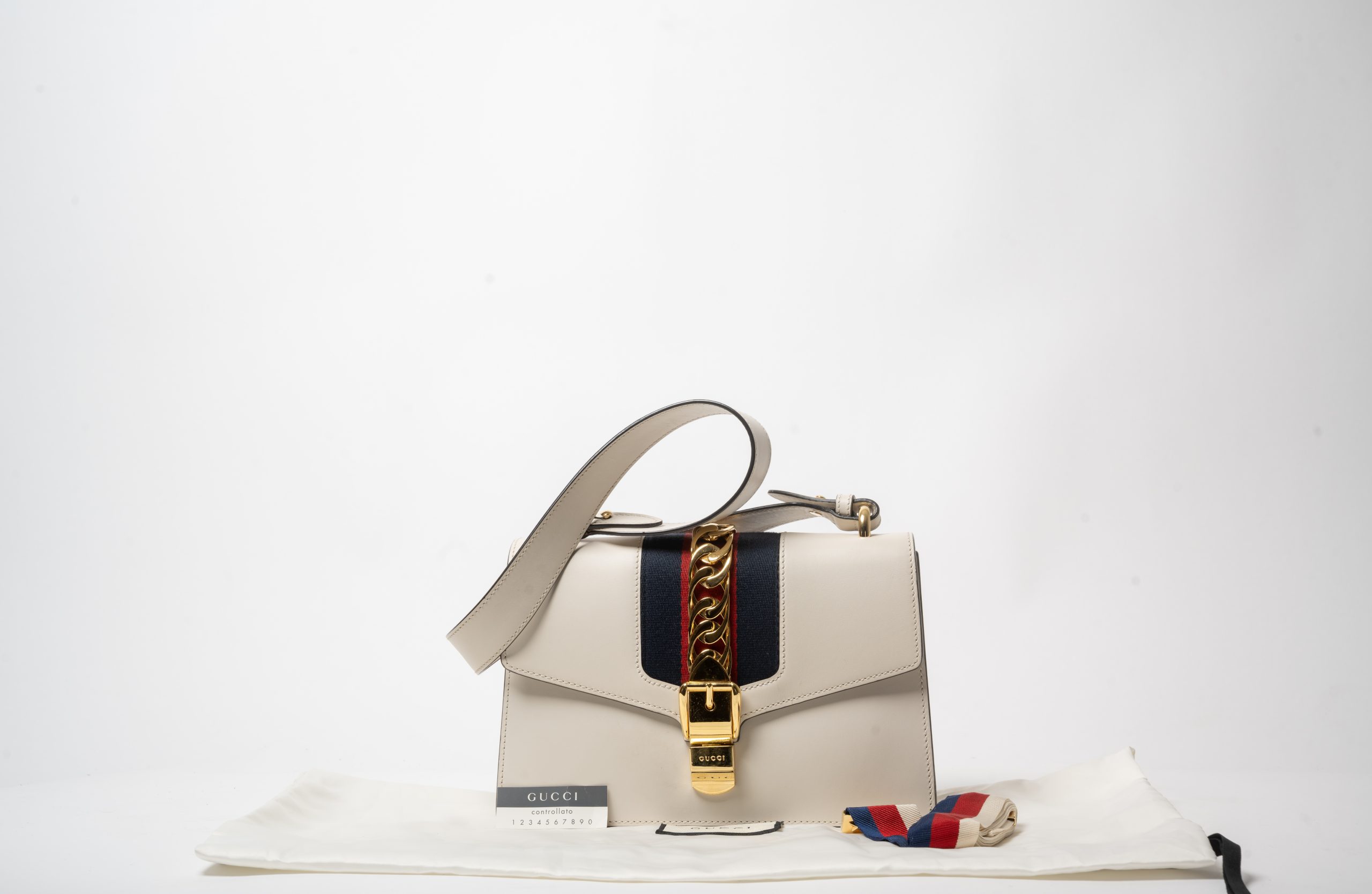 PRV-GUC-003-01 Gucci Sylvie Medium Top Handle · White