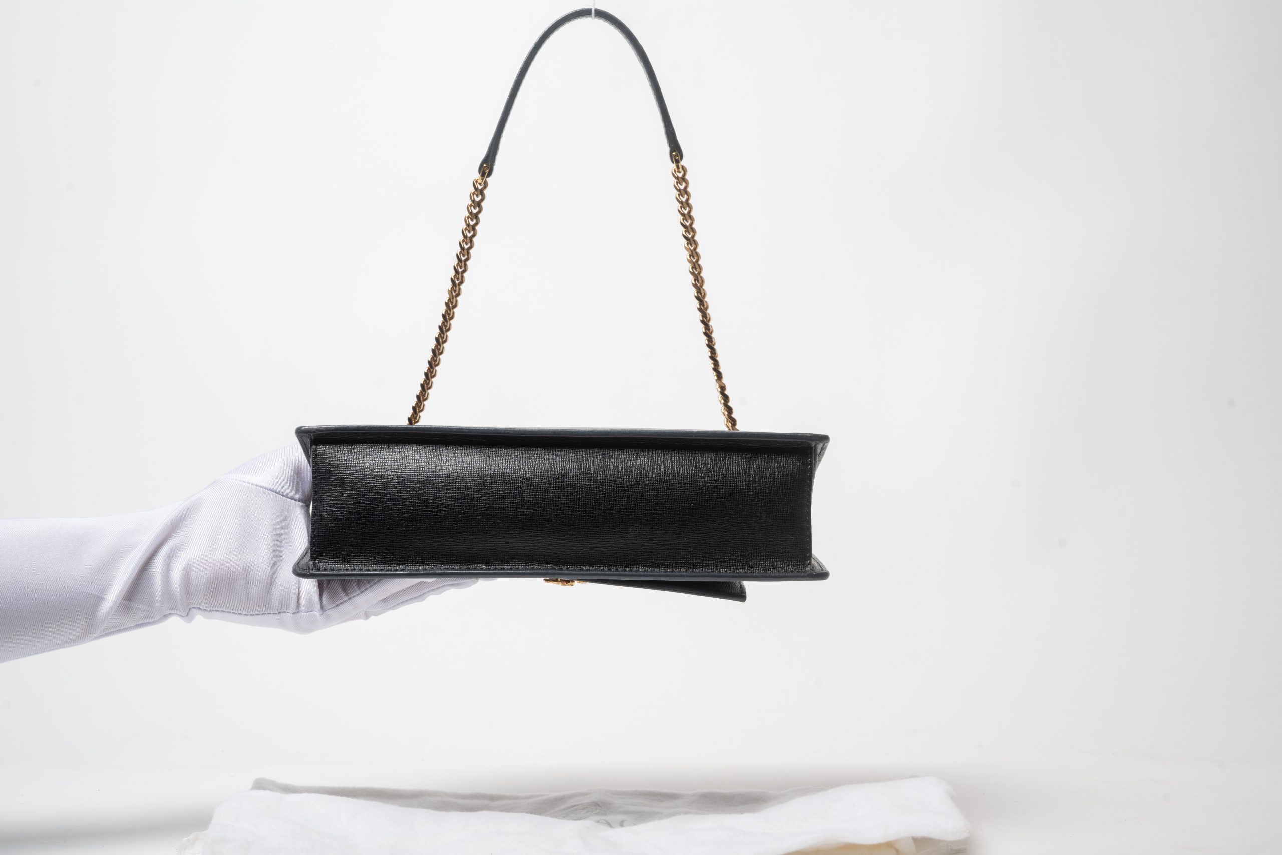 PRV-VER-034-06 Versace Virtus Small Shoulder Bag · Black - Imagen 6