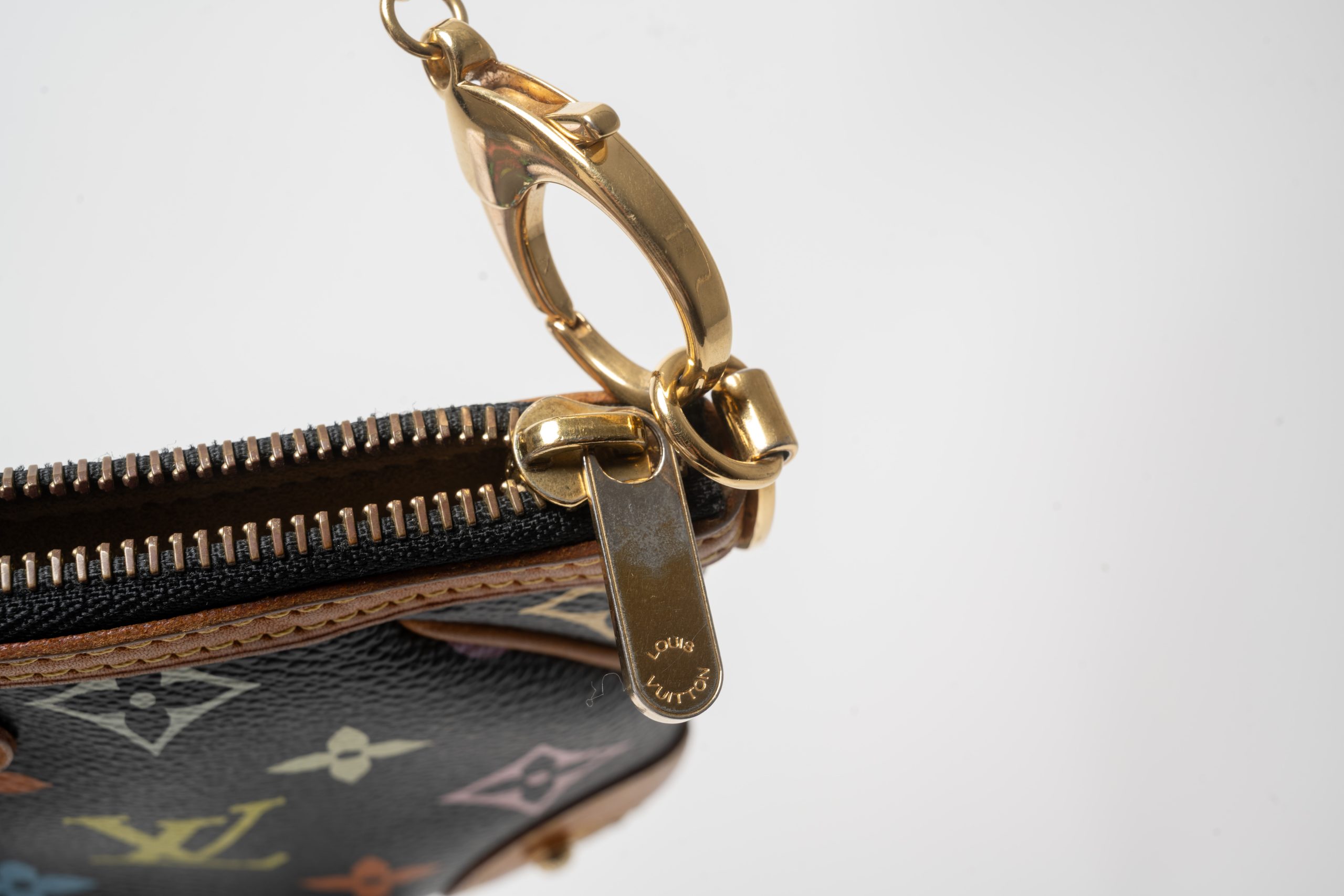 PRV-LV-001-08 Louis Vuitton x Takashi Murakami Pochette Milla MM Monogram Multicolore · Noir - Imagen 8